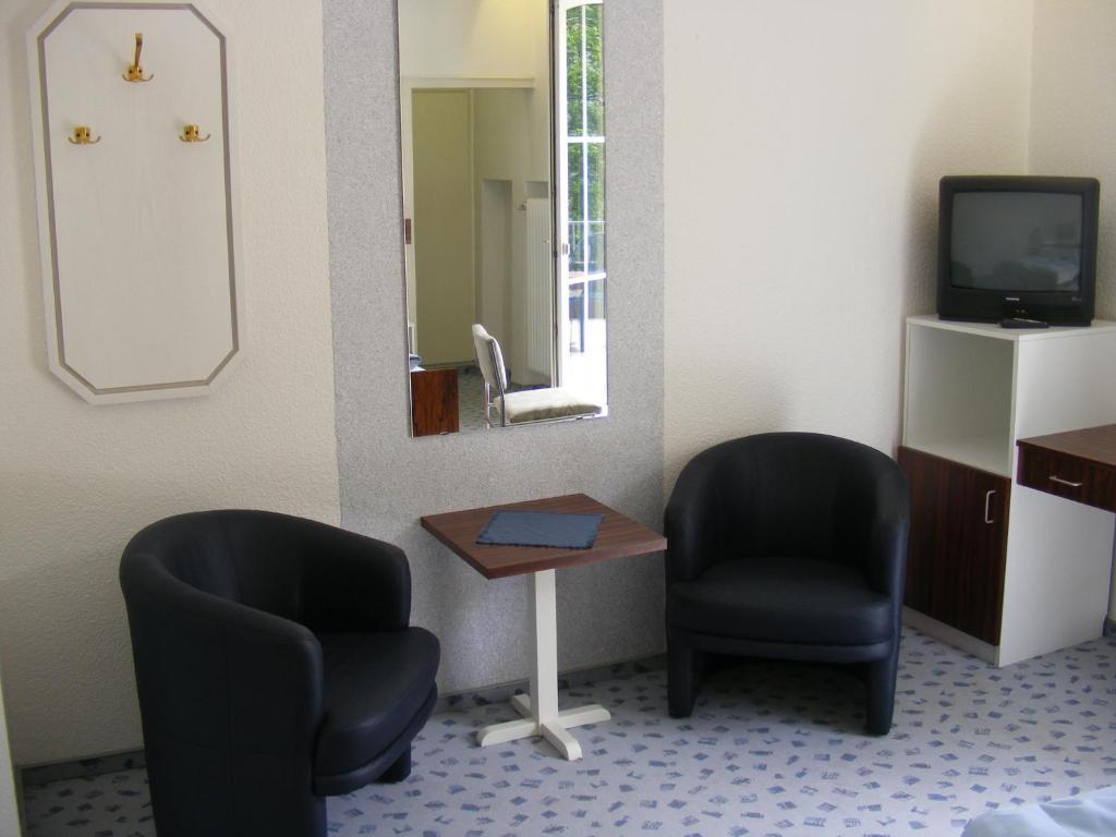 Hotel Diana Garni Bad Bertrich Bilik gambar
